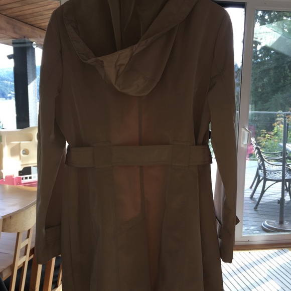 Calvin Klein trench coat like new size M - Picture 2 of 3